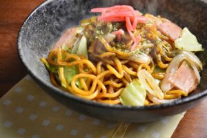 炒め物にソーセージを活用するすぐ作れるレシピは？