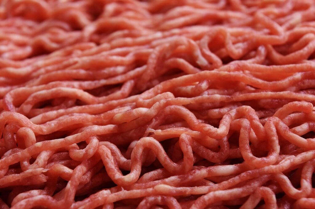 ふるさと納税での肉加工品、冷凍庫の容量の目安はどれくらい？